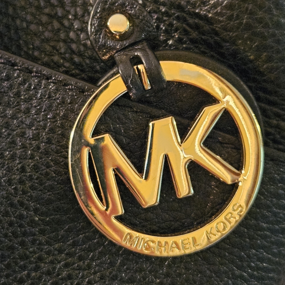 Michael Kors black leather purse - Picture 2 of 6